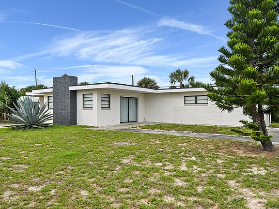 5th image of 7 Briggs Dr