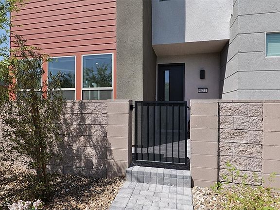 4th image of 9834 Canyon Sage St