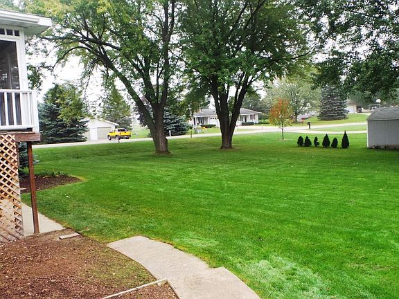 5th image of 93 Northland Dr