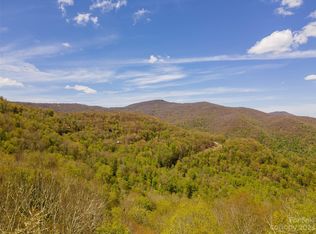 57 Running Cedar Ln, Mars Hill, NC 28754