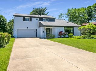 1343 Towerlawn Dr, Monroeville, PA 15146