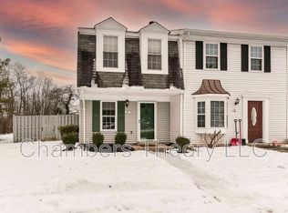 60 Benton Ct, Sterling, VA 20165