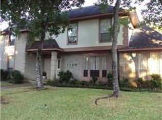 1130 Trowbridge Dr, Houston, TX 77062
