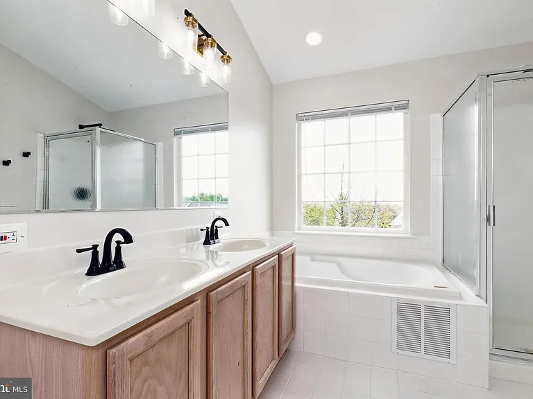 2900 Stockholm Way — Photo 13