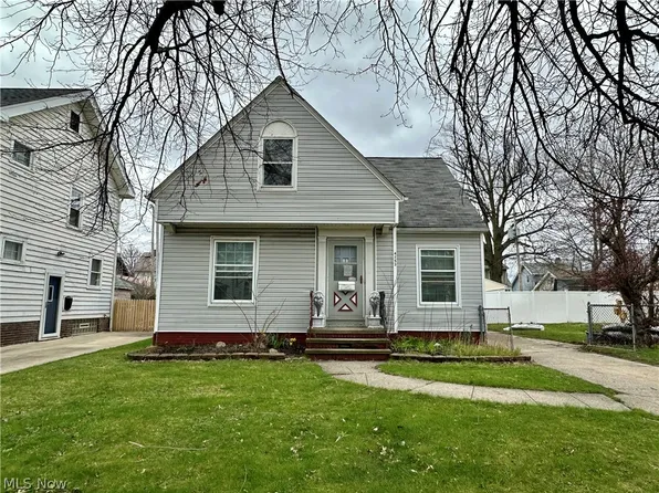 4253 W 49th St, Cleveland, OH 44144