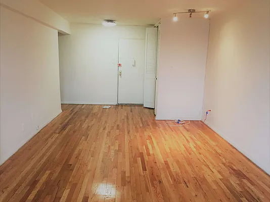 Rented by First Executive Realty Inc | media 1