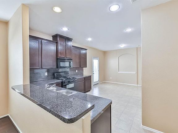 5th image of 3410 Afton Forest Ln