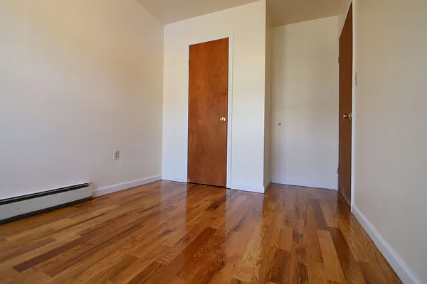 Rented by Cover Realty NYC | media 58