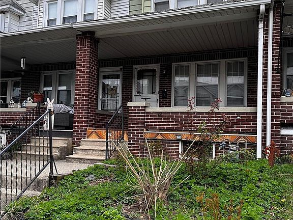 2nd image of 624 N Lafayette St