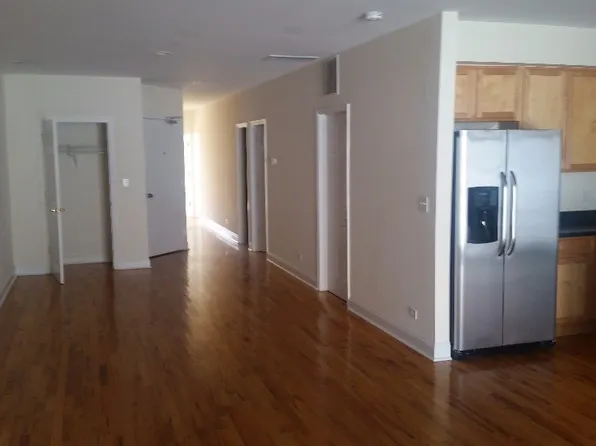 (undisclosed Address), Chicago, IL 60657