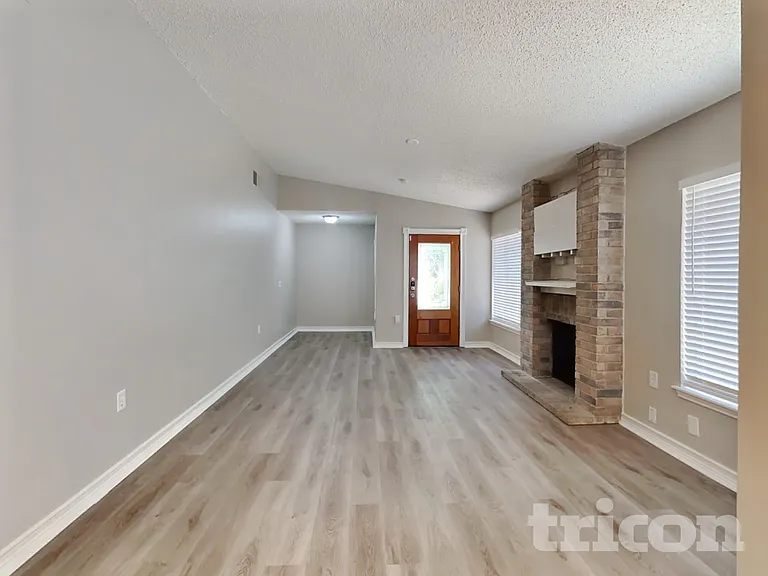 16635 Saltgrass St — Photo 2