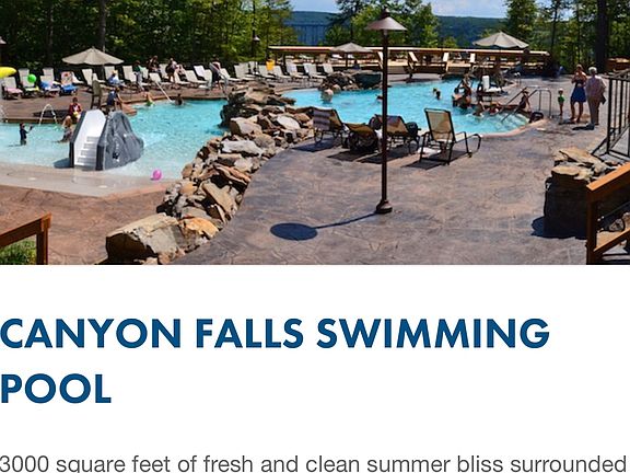 Pool with beautiful view 