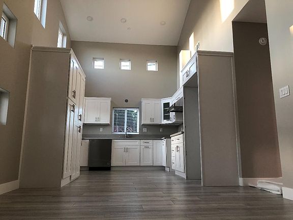 2nd image of 9001 Sinclair Ave #B