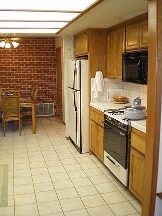 Upgraded appliances; breakfast nook