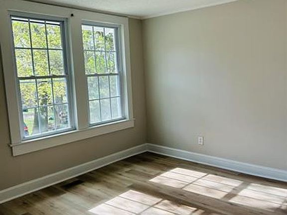 5th image of 110 Worley Rd