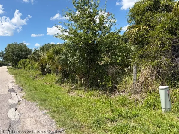 1049 SE Vermont Ave, Arcadia, FL 34266