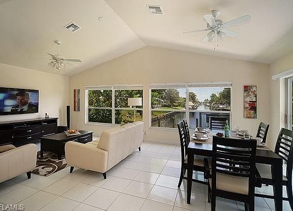 3rd image of 1426 SE 23rd Pl