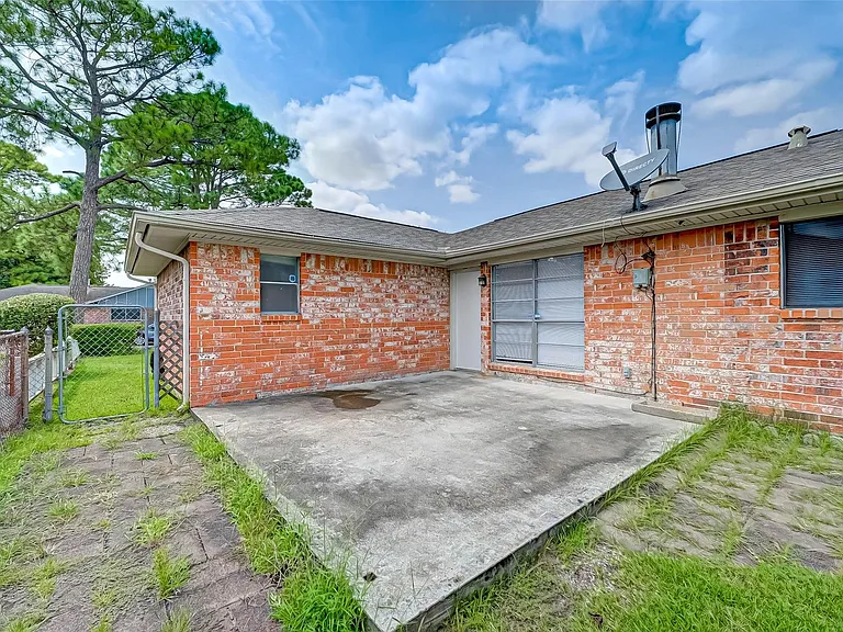 4739 Parkland St — Photo 31