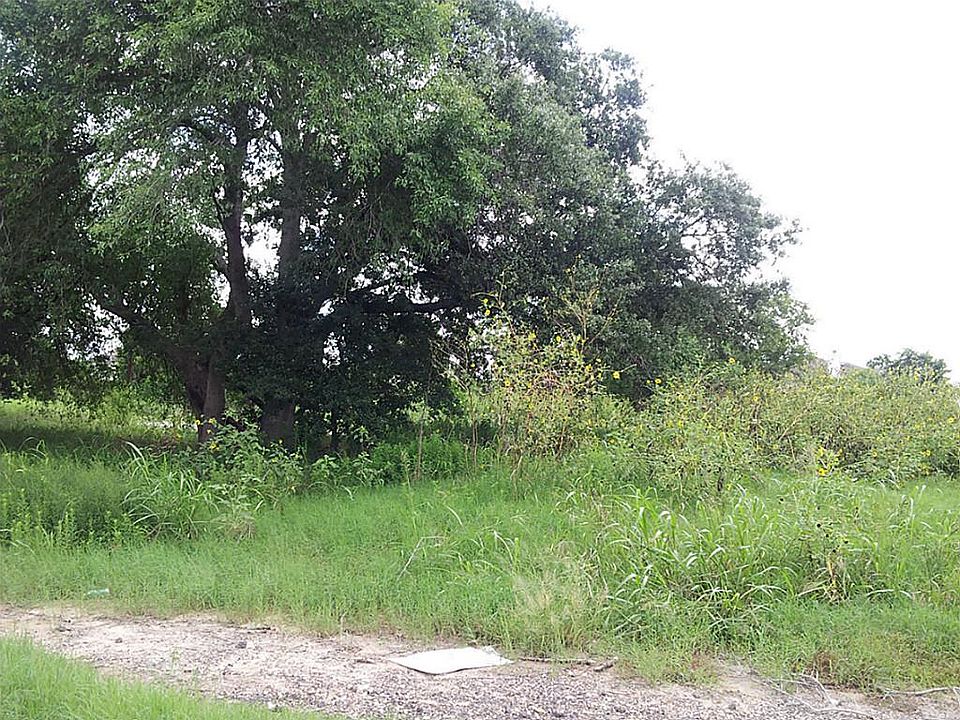 2nd image of 9311 Gaines Rd