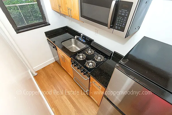 Rented by Copperwood Real Estate | media 10