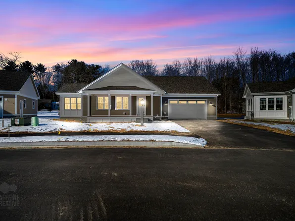 7 Dozer Drive, North Yarmouth, ME 04097