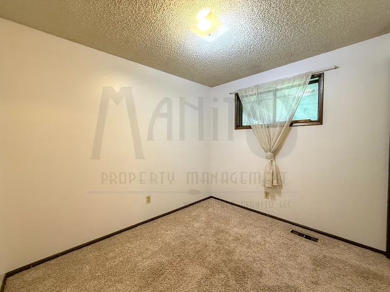 7924 E Indiana Ave — Photo 11