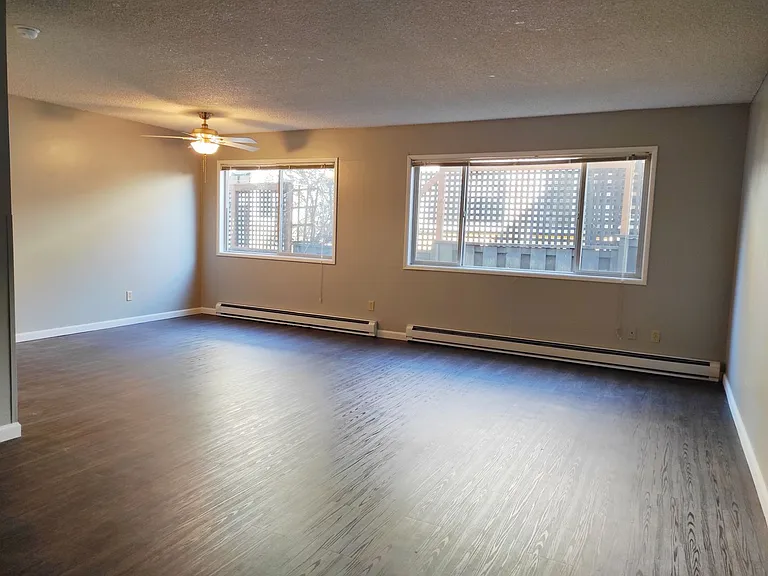 Taylor Place Apartments II — Photo 15