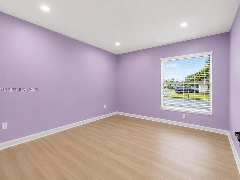 525 NW 100th Ct #525 — Photo 19