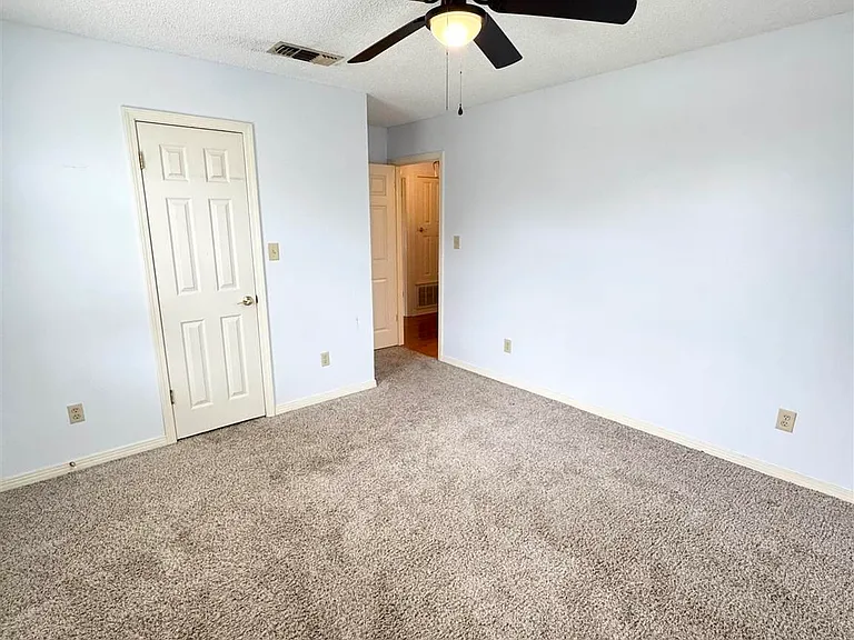 3019 Keats Dr — Photo 33
