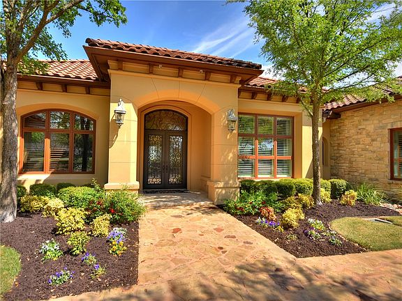 2nd image of 4909 Mirador Dr