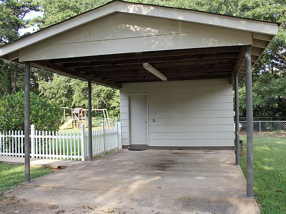 Carport & Wired Shop