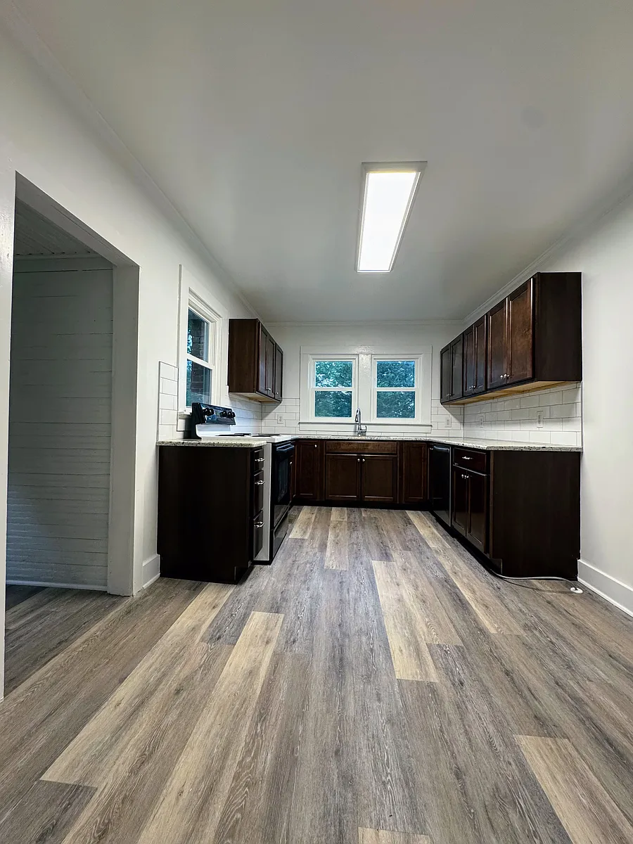 Building Photo - Flat Shoals Rd