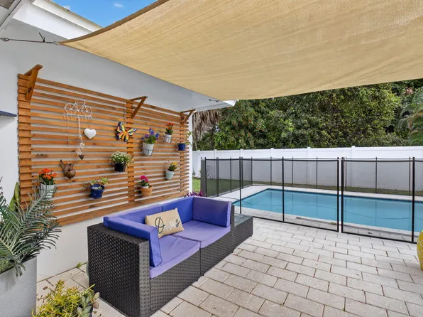 400 E Conference Drive, Boca Raton, FL 33486