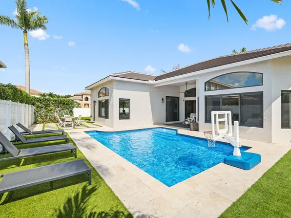 6373 Shadow Creek Village Circle, Lake Worth, FL 33463