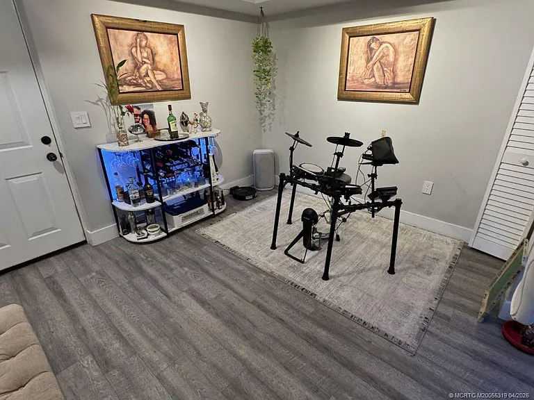 3765 NW Mediterranean Ln — Photo 2