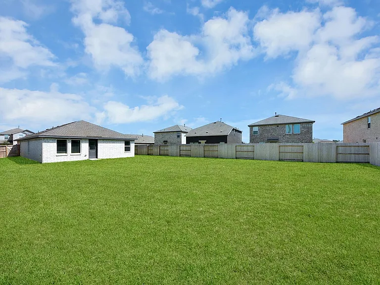 10411 Birds Nest Dr — Photo 43