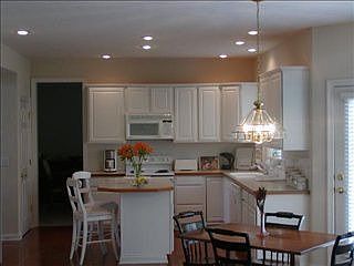 4th image of 13109 Silverbrook Dr NW