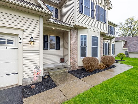 3rd image of 74 Brookline Ln