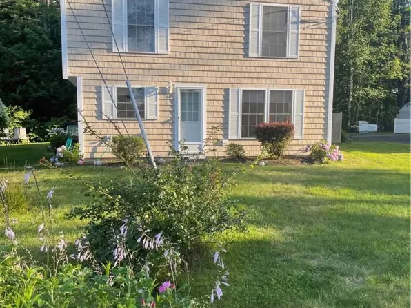60 Merrifield Ct, Wells, ME 04090