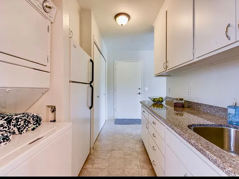 Kitchen, Washer and Dryer