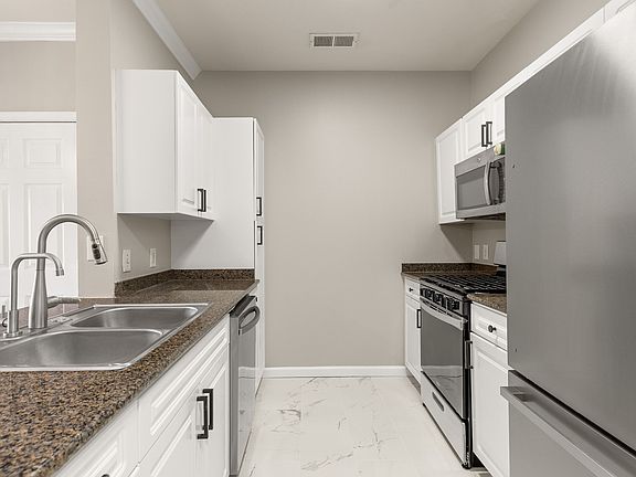 3rd image of 12901 Centre Park Cir APT 216