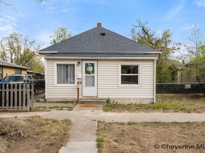 617 W 24th St, Cheyenne, WY, 82001
