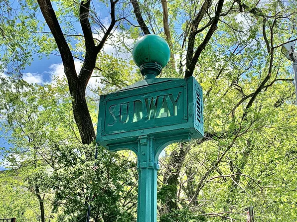 8 Magaw Place image 14 of 14