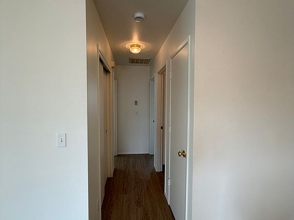 5th image of 850 NE Savannah Dr #3