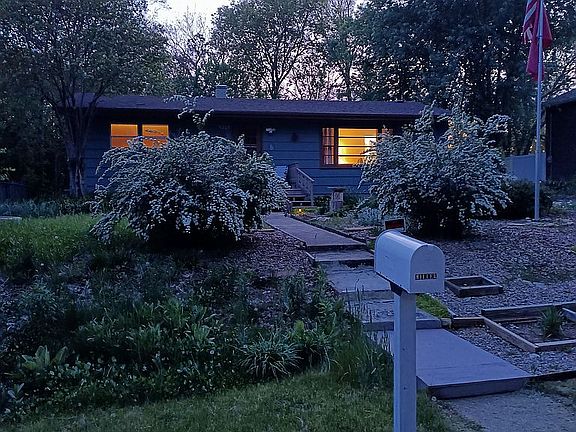 2nd image of 5207 Woodrow Ave