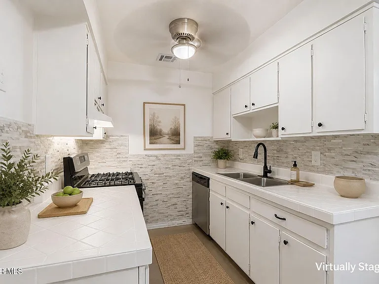 4609 Skylark Way — Photo 15