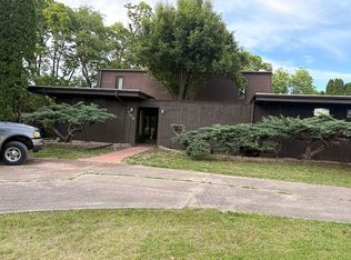 706 Market St, Keosauqua, IA 52565