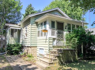 242 Chestnut St, Fond Du Lac, WI 54935