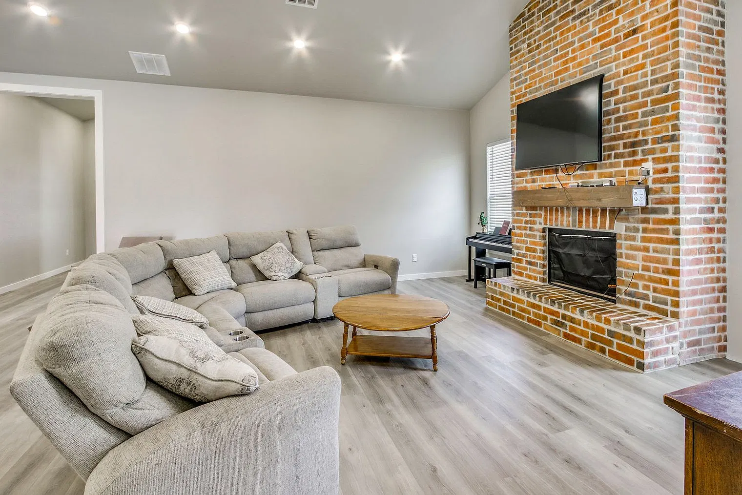 4 bed, 3.0 bath, 2690 sqft, $5,618 — Photo 1