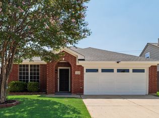 6614 Spartan Dr, Arlington, TX 76001